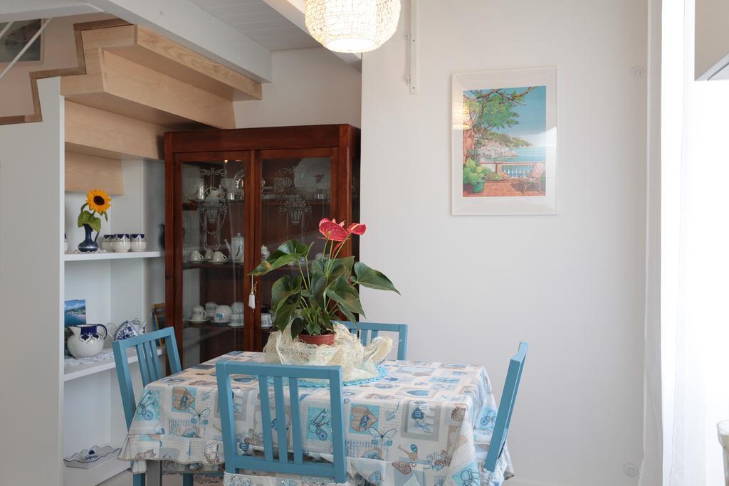 Villa Desy'S House à Minori Extérieur photo
